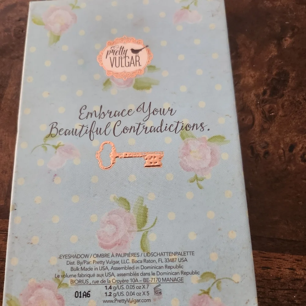 Pretty Vulgar - Pretty Birdie Eyeshadow Palette